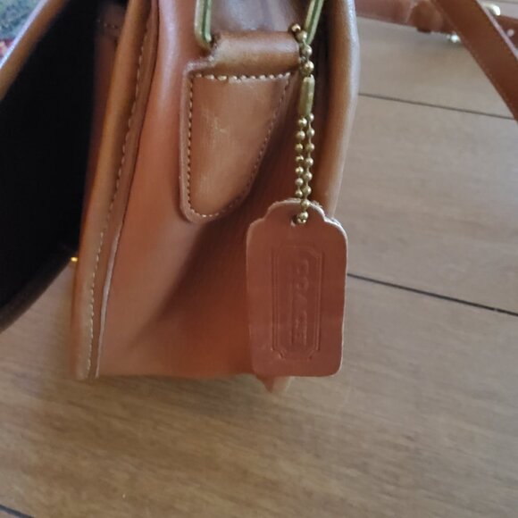 Coach Vintage Saddle Crossbody Handbag in British Tan + Original Hangtag - Picture 9 of 11